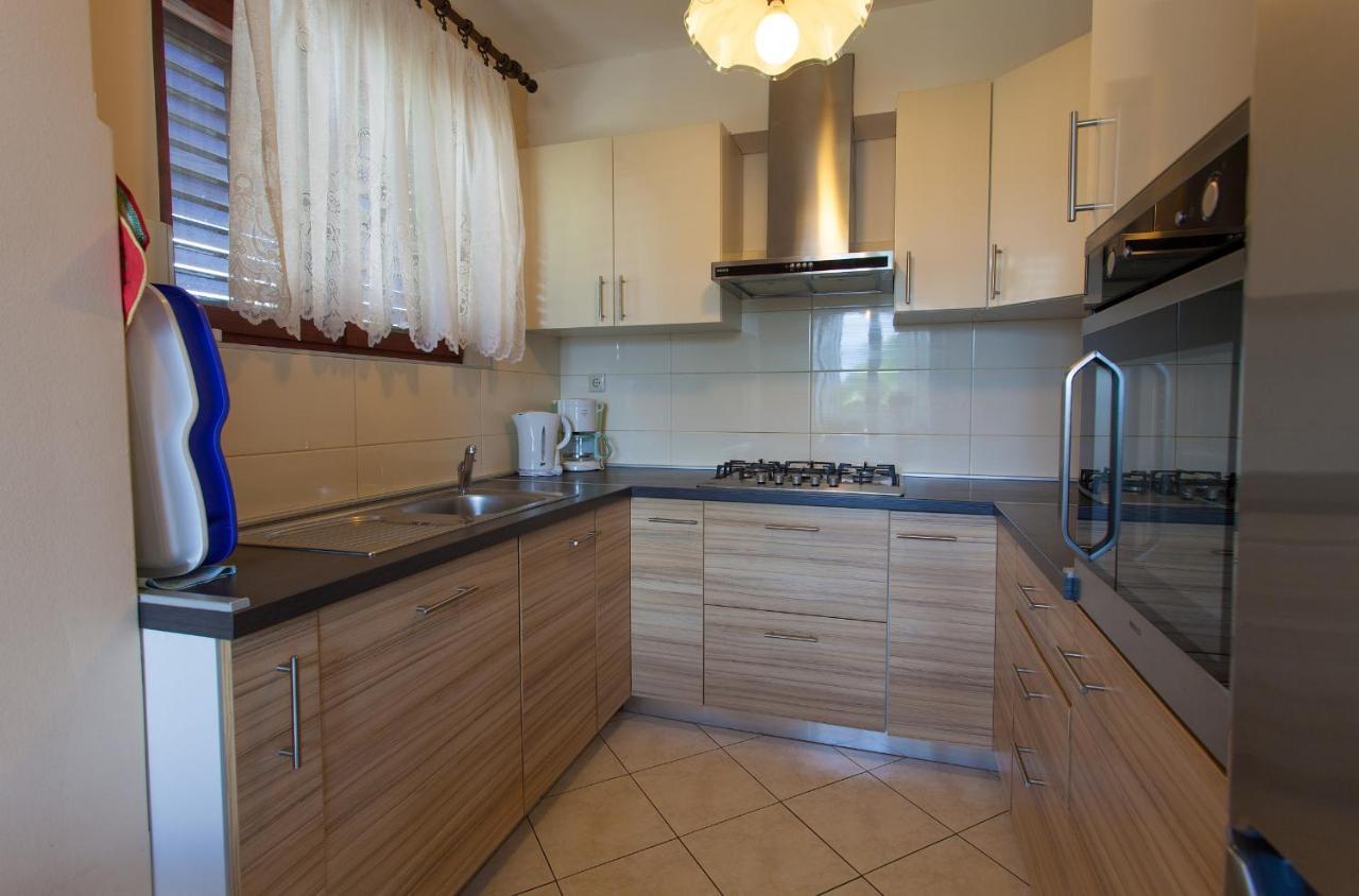 Apartments Nedeljka Malinska Εξωτερικό φωτογραφία